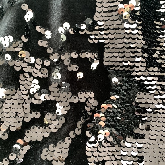 NWOT Zara Black Velvet Sequin Skirt size Small - Picture 3 of 5